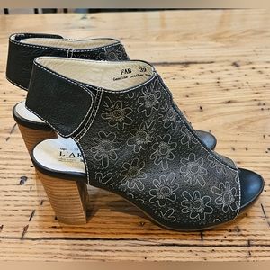 L'Artiste by Spring Step Fab Ankle Strap Sandals size 39